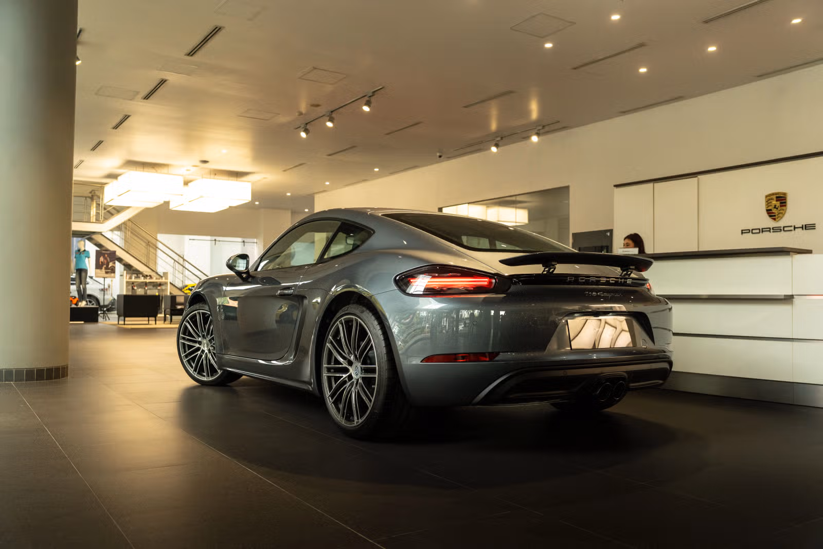 Spesifikasi Porsche 718 Cayman di Indonesia