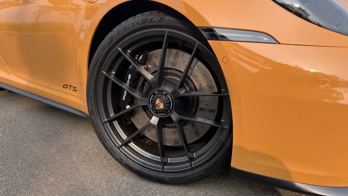 Spesifikasi Umum Mobil Sportcar Porsche 911