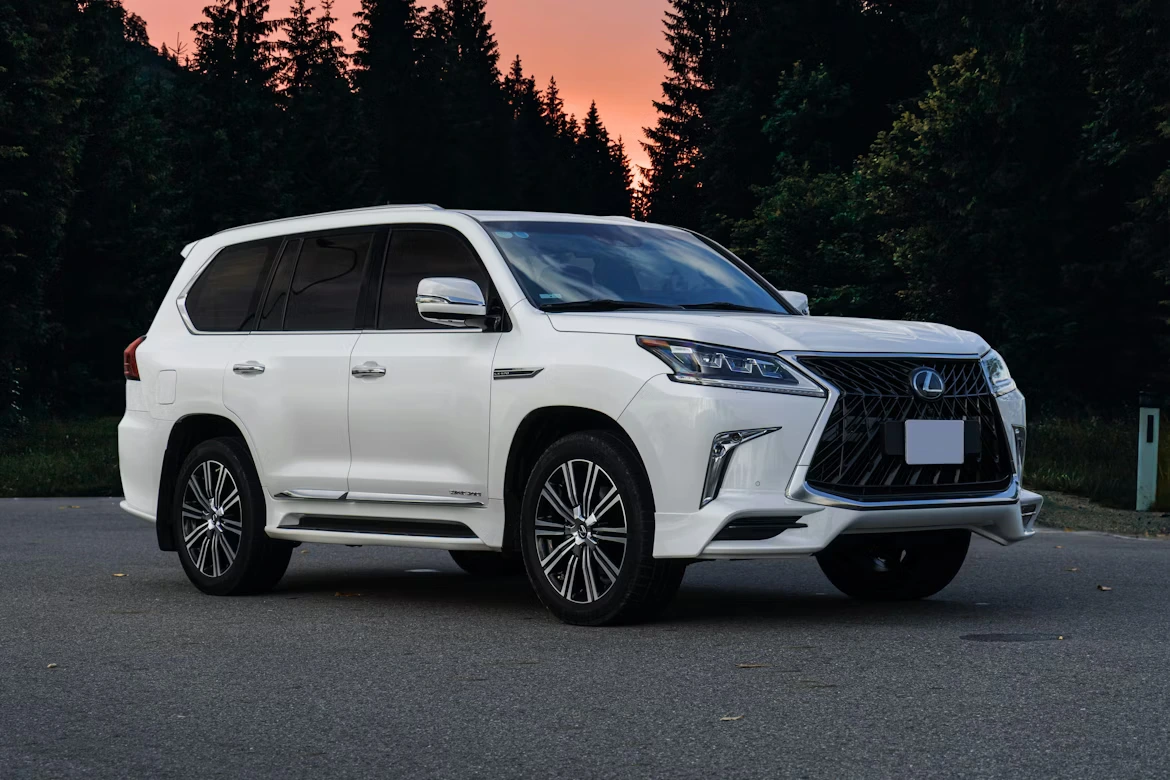 Kelebihan Toyota Alphard dan Lexus LM