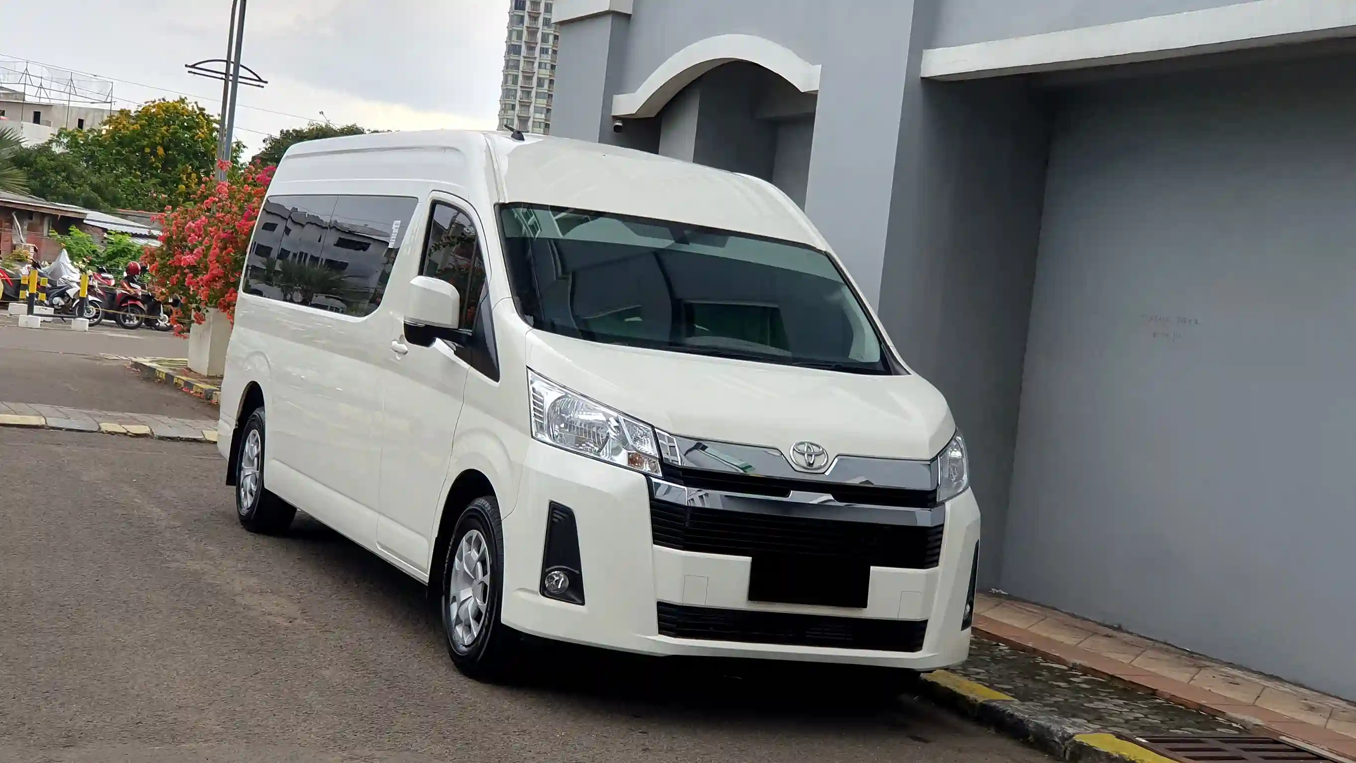 Rekomendasi Toyota Hiace Bekas
