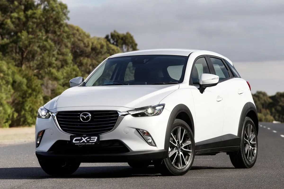 Kelebihan Mazda 3 vs Mazda CX-3