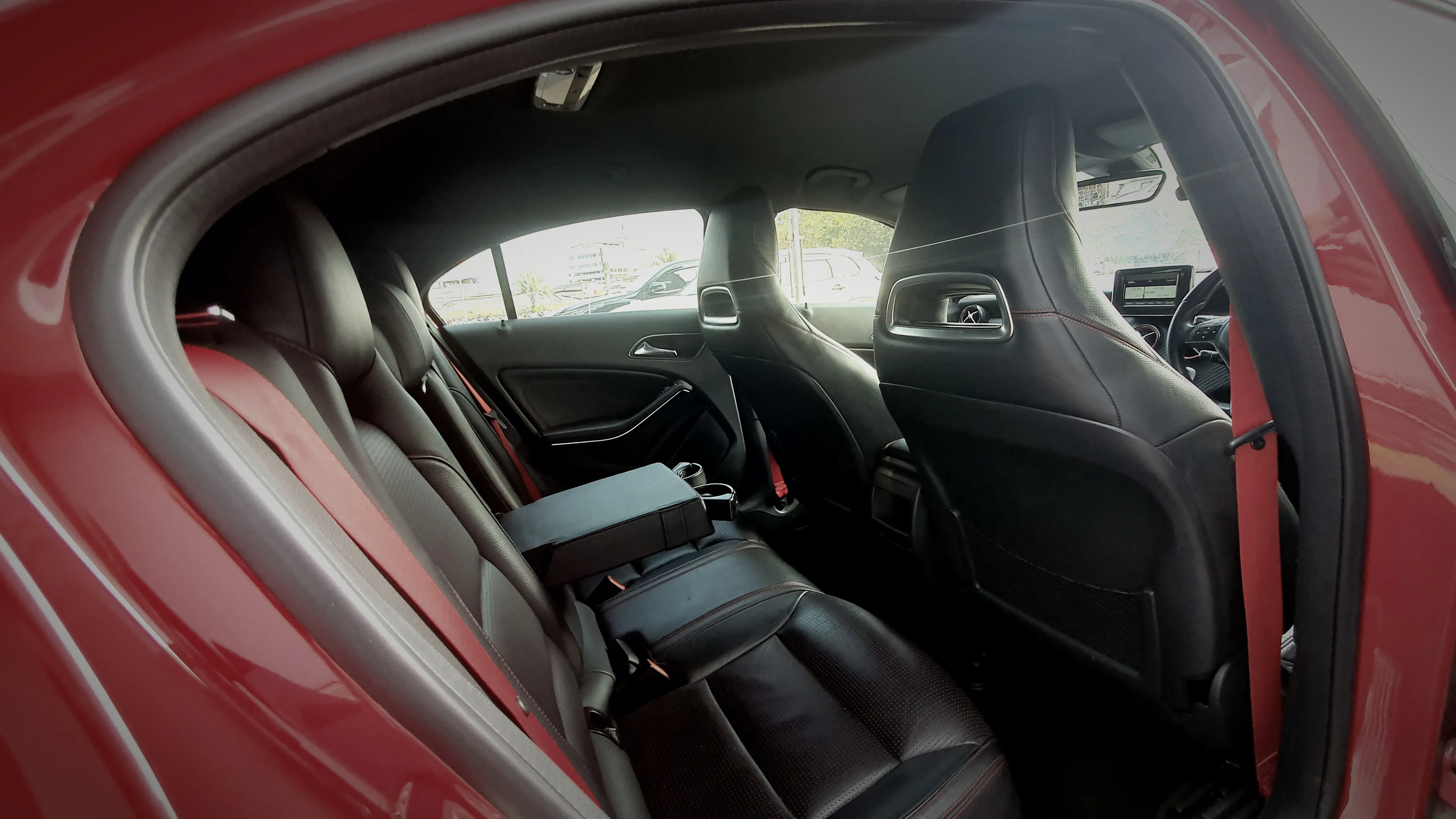 Tips saat Membeli Mobil Mercedes Benz Bekas