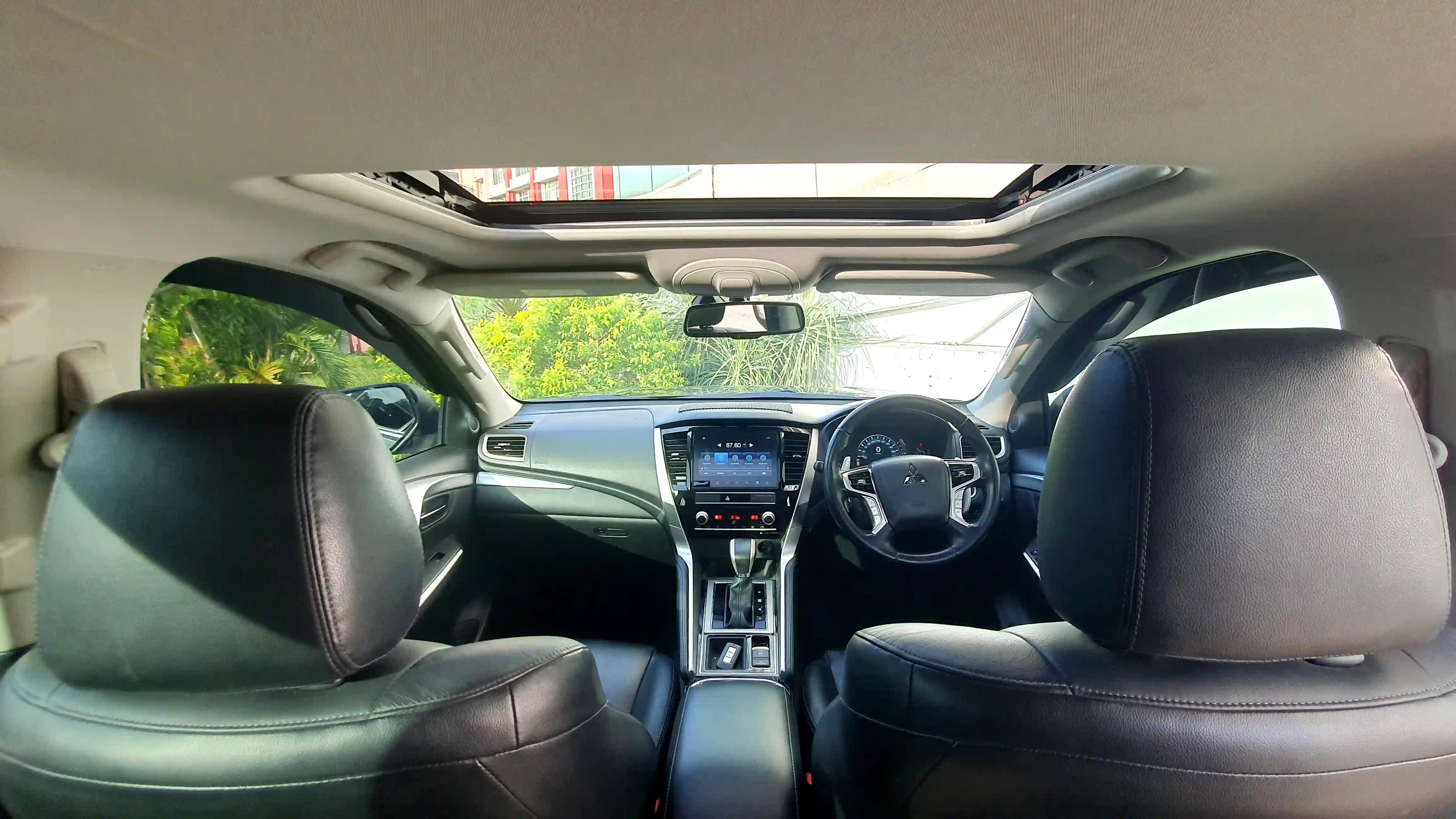 Mobil Pajero Tahun 2022