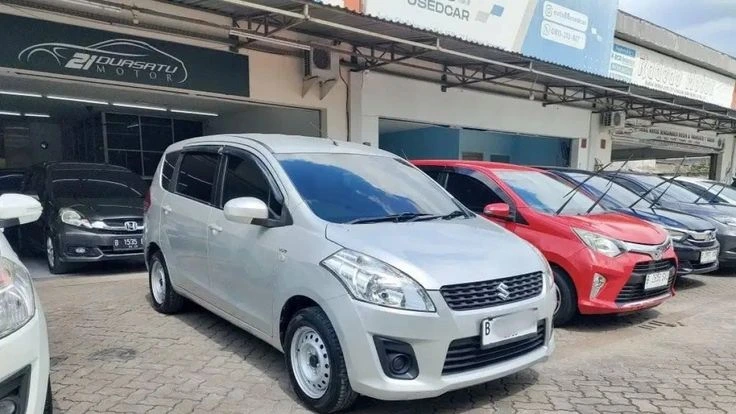 Mobil LCGC Bekas