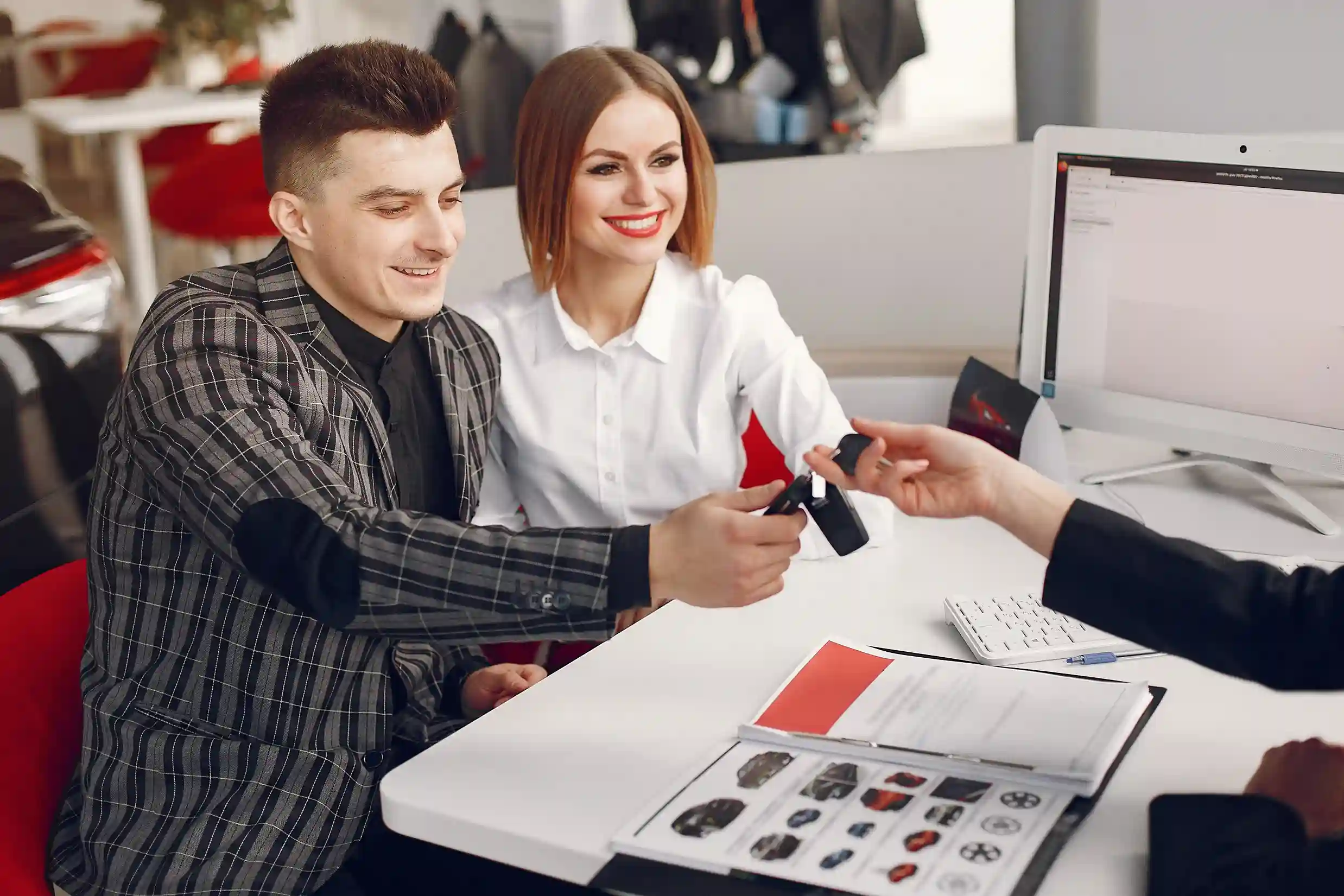 Keuntungan Membeli Mobil Bekas Online di Platform Belanja Mobil