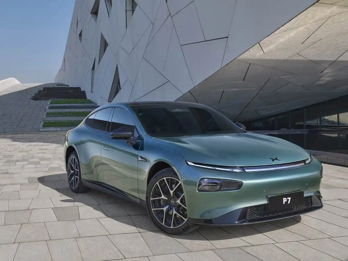 Rekomendasi Mobil IIMS 2026